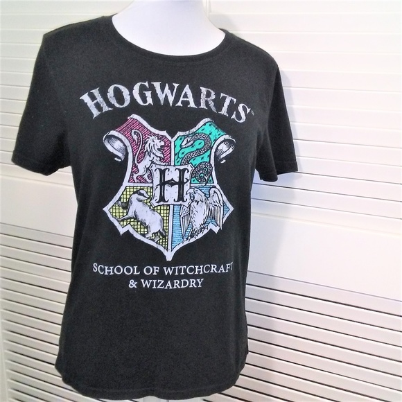 Warner Bros. Tops - Harry Potter Hogwarts School Of Witchcraft Tee